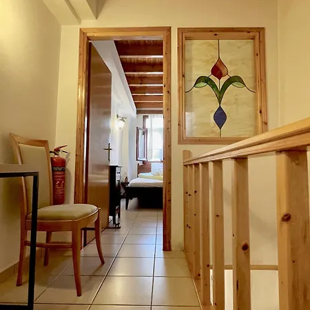 Odyssey House Вилла