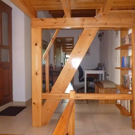 Вилла Odyssey House *
