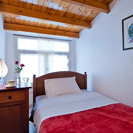 Odyssey House Вилла