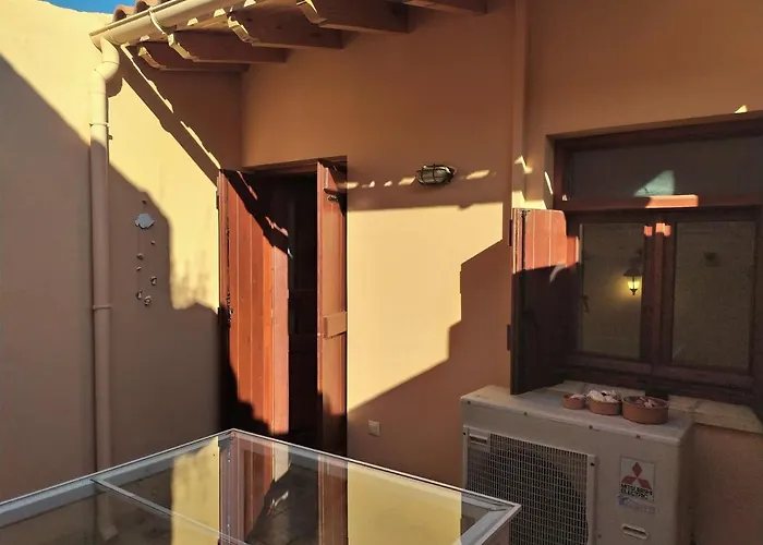 Odyssey House Villa La Canea