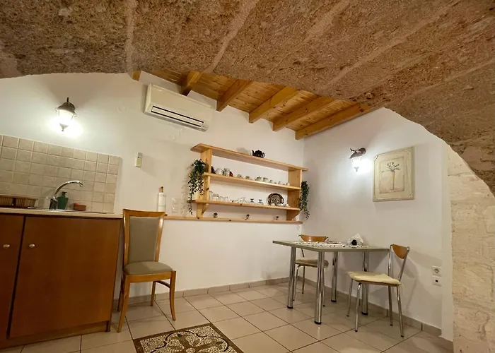 Odyssey House * La Canea