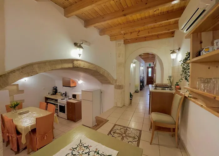 Odyssey House Villa La Canea