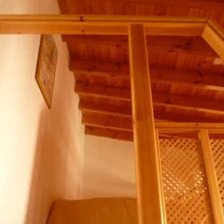 וילה Odyssey House *