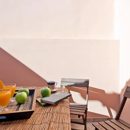 Odyssey House خانيا